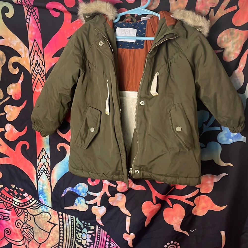 green puffer coat for toddler.